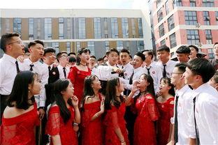 兰陵县高中成人礼视频,青春启航，筑梦未来